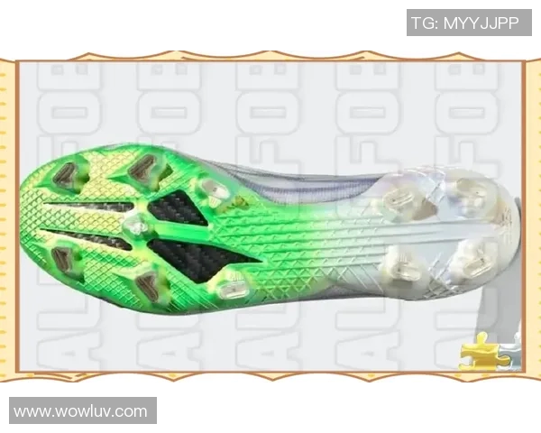 足球明星们的足球鞋选择揭秘及其对比赛表现的影响分析