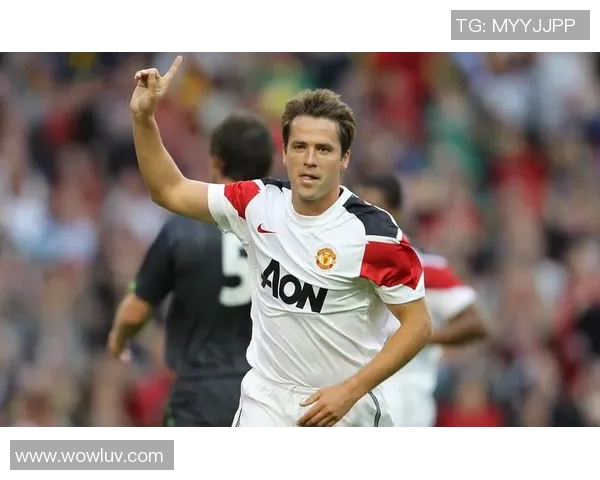 足球明星的日常生活自拍分享展现真实魅力与运动激情