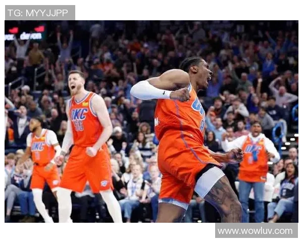 2013年雷霆与尼克斯激战回顾:篮球场上的巅峰对决与精彩瞬间